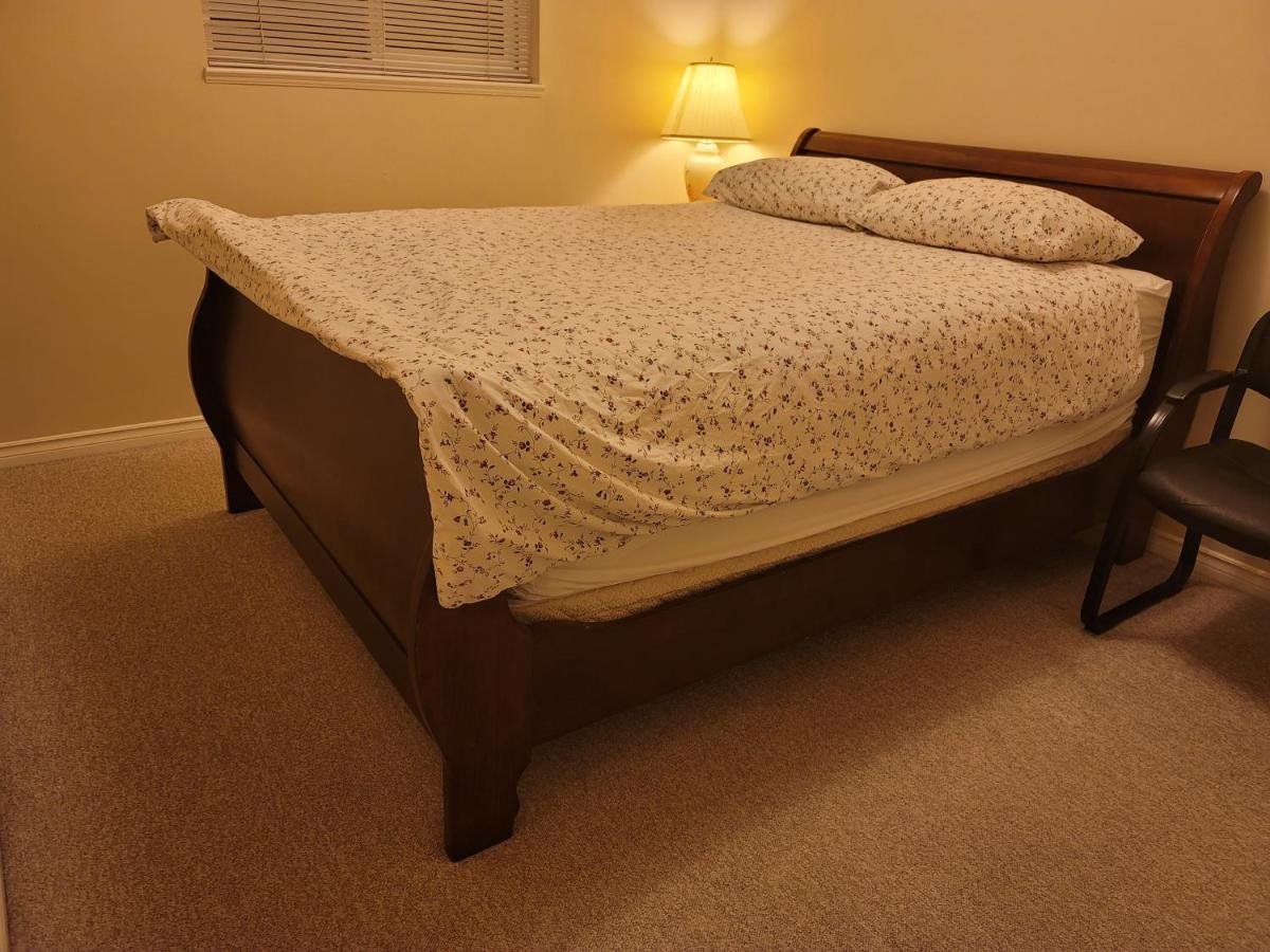 סארי Decent Location Home מראה חיצוני תמונה