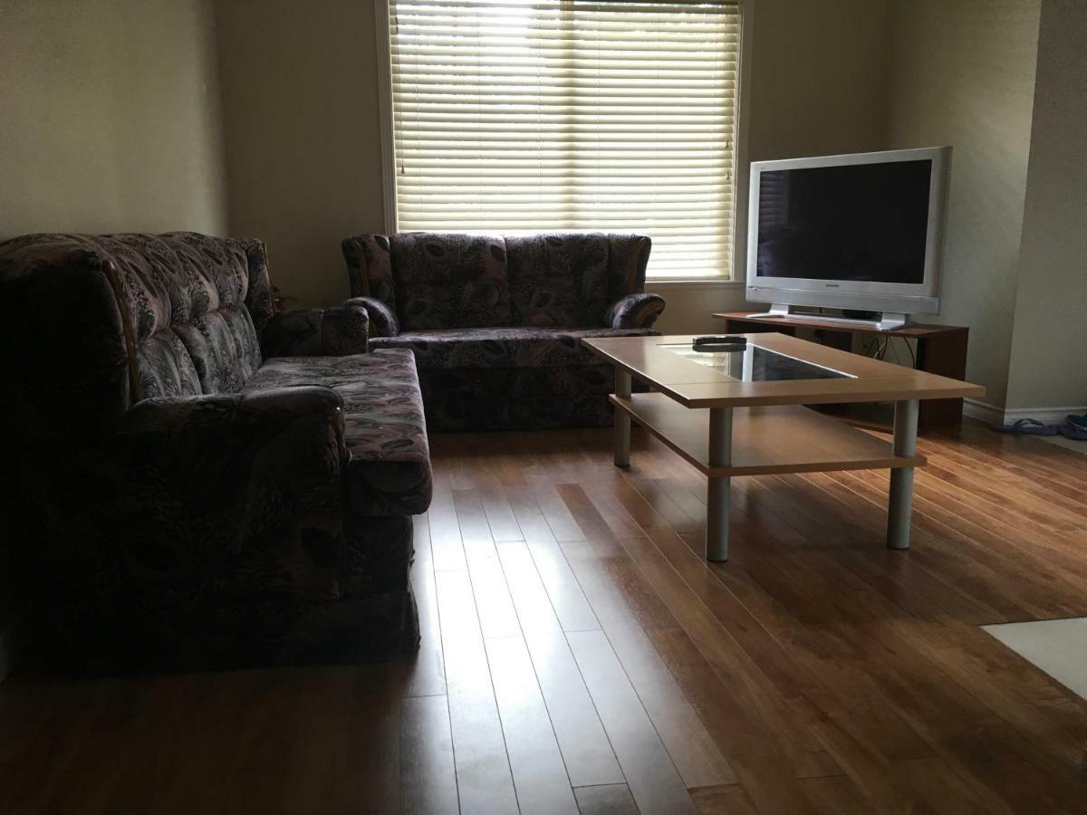 סארי Decent Location Home מראה חיצוני תמונה